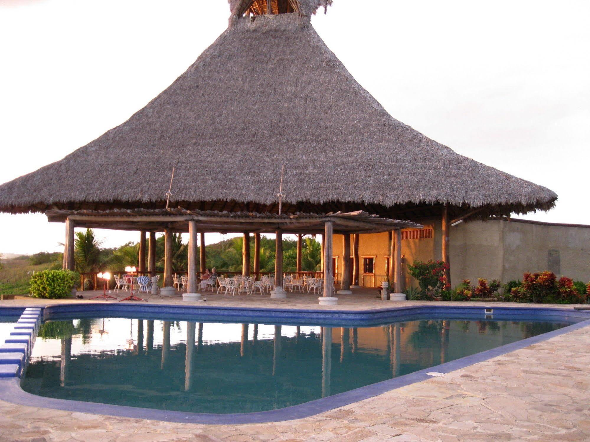 Marina Puesta Del Sol Aposentillo Exterior foto
