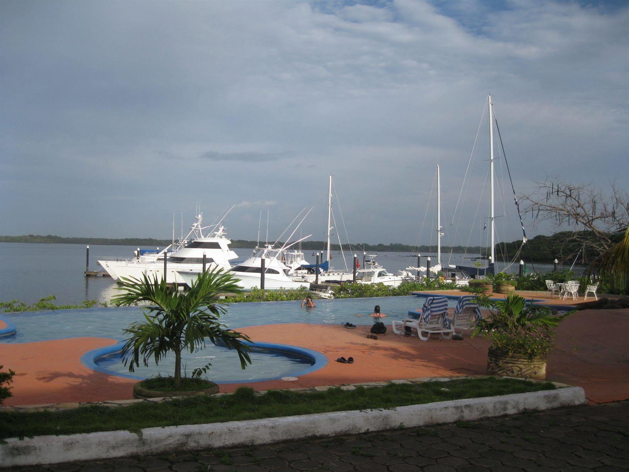Marina Puesta Del Sol Aposentillo Exterior foto