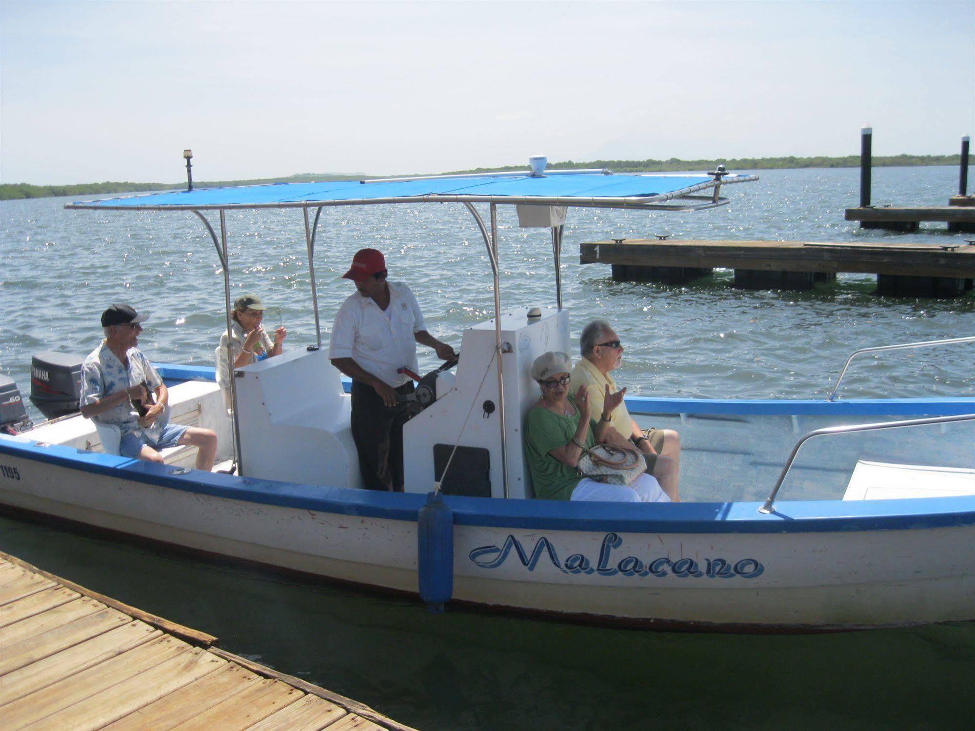 Marina Puesta Del Sol Aposentillo Exterior foto